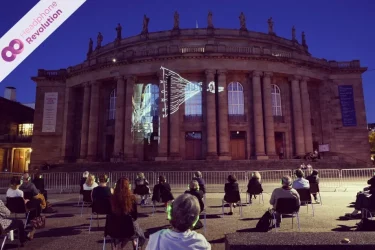 Eine Kunstinstallation von der Staatsoper in Stuttgart mit Silent Disco Kopfhörern von Headphone Revolution.