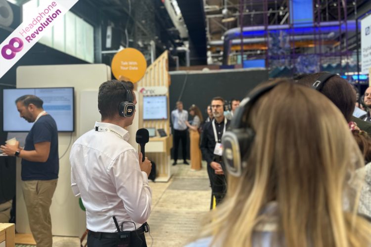 Silent Hybrid Kopfhörer "HR Z-PRO 50X" von Headphone Revolution im Einsatz als Tour Guide System auf einem Google Summit Event