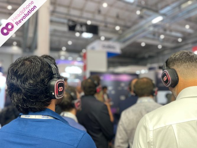 Silent Hybrid Kopfhörer "HR Z-PRO 50X" von Headphone Revolution im Einsatz als Silent Conference Kopfhörer im CCH in Hamburg